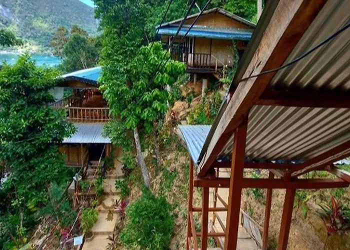 Bale Cabugao Cottages Rental El Nido Overlooking Beach